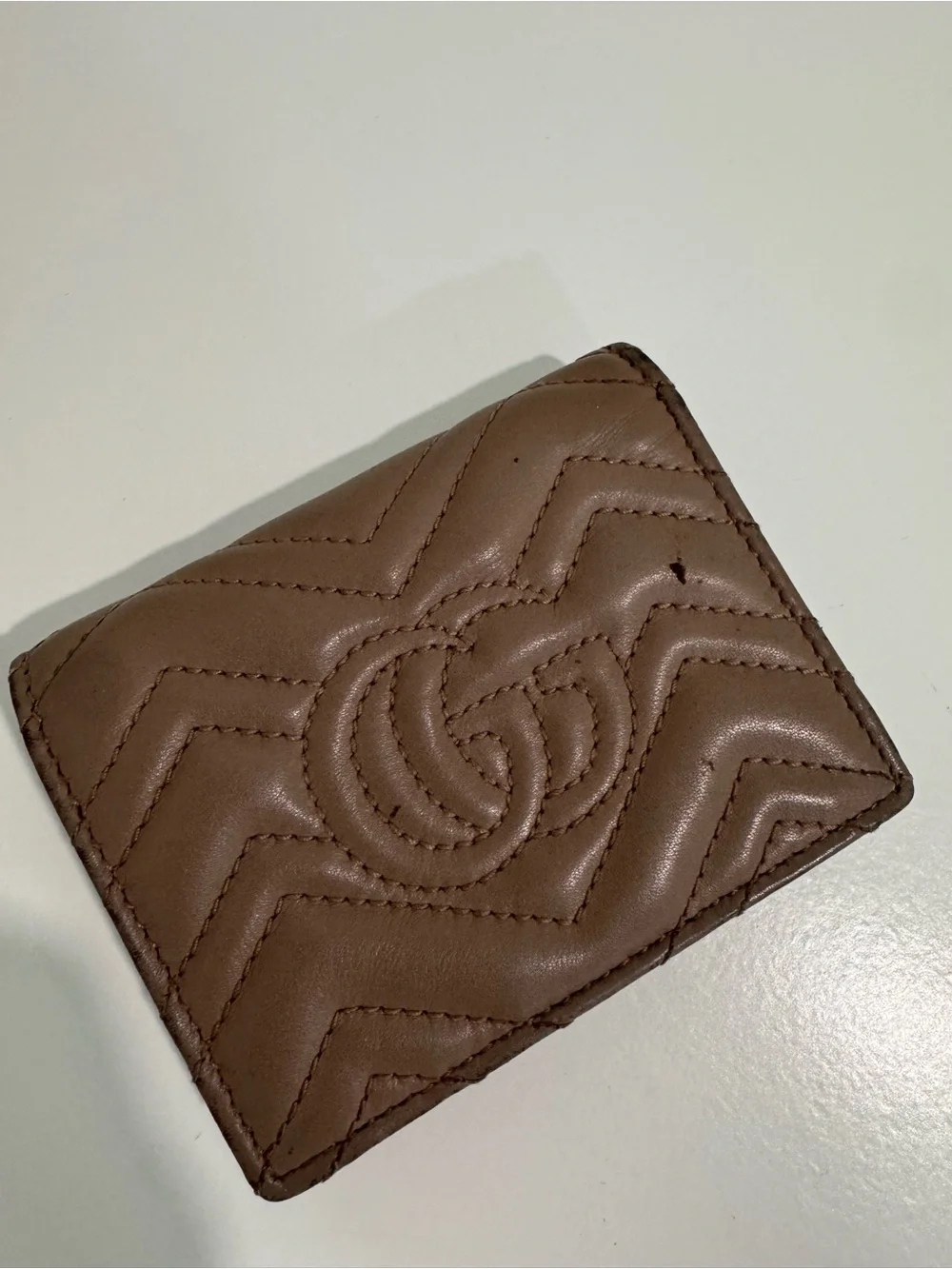 Gucci Brown Quilted Chevron Leather Card Case with Gold GG - Picture 2 of 6